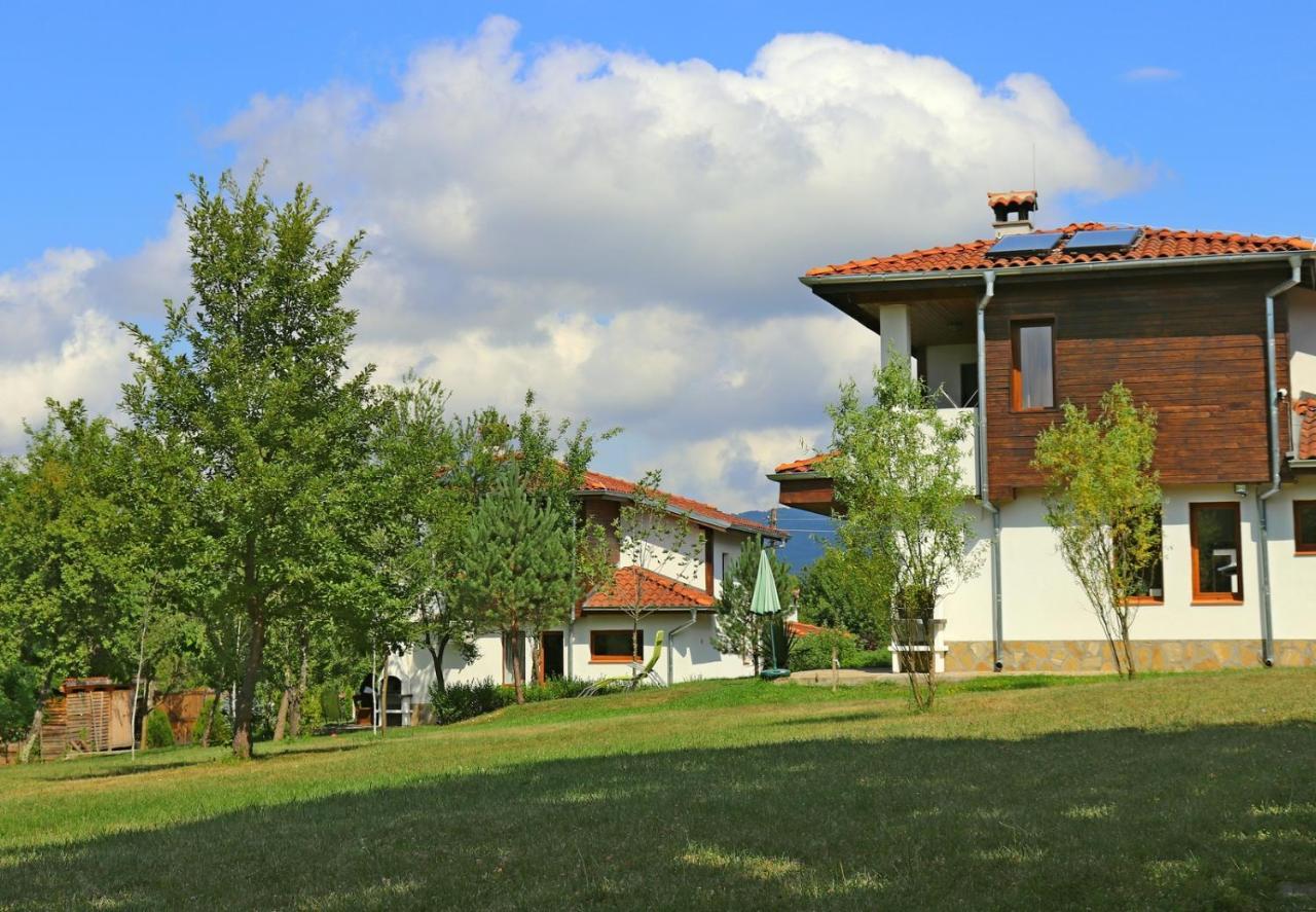 Sinjirite Complex Hotel Elena Kültér fotó