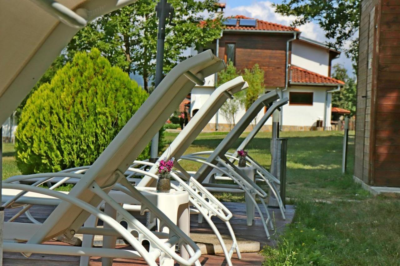 Sinjirite Complex Hotel Elena Kültér fotó