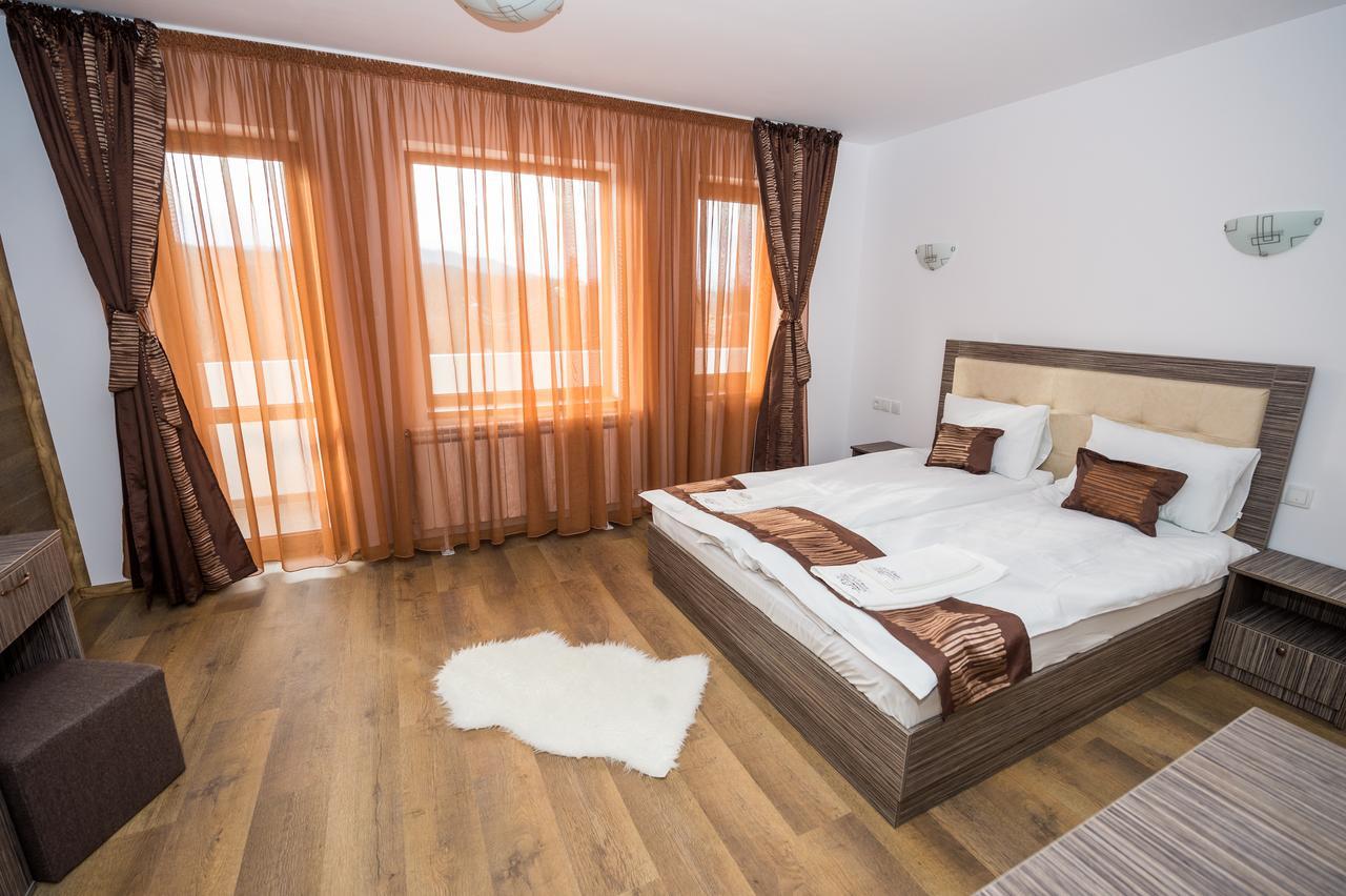Sinjirite Complex Hotel Elena Kültér fotó