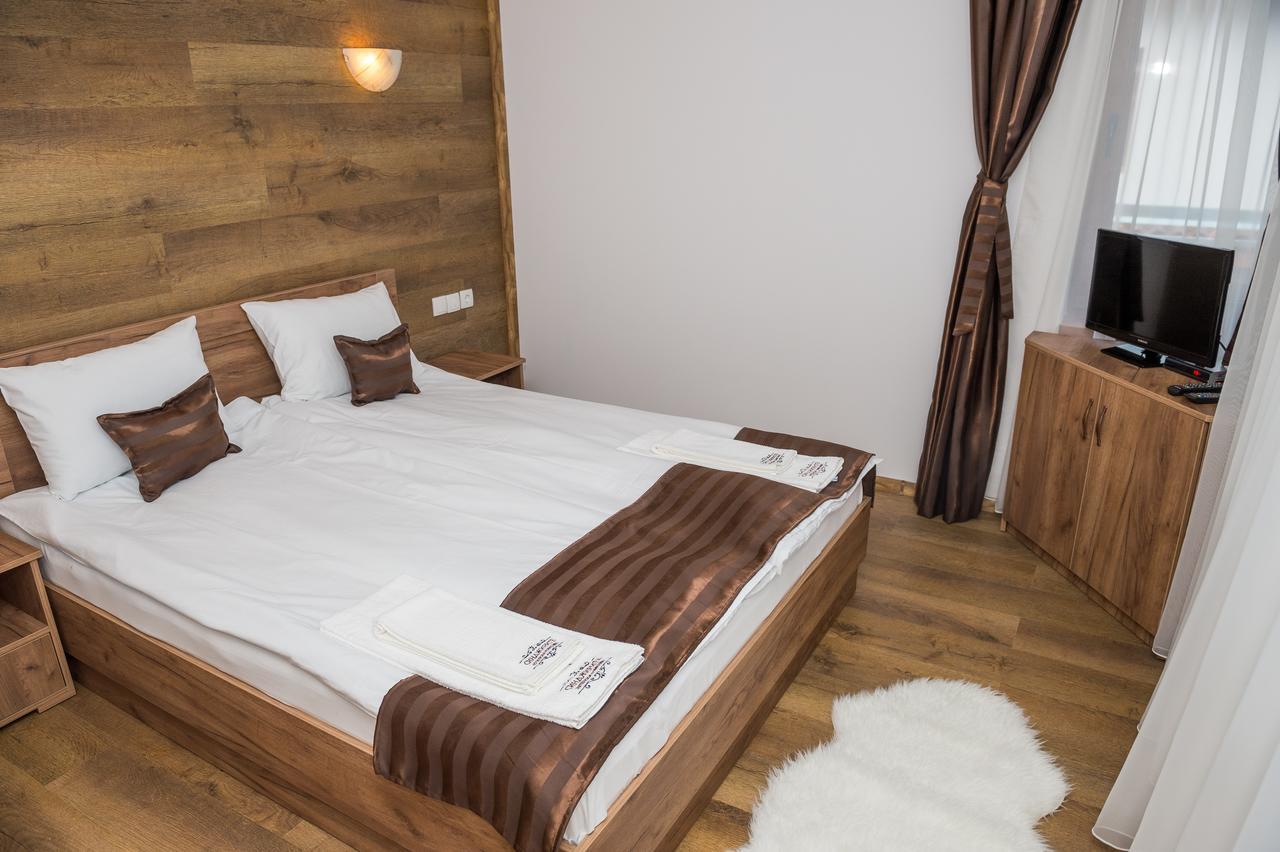 Sinjirite Complex Hotel Elena Kültér fotó
